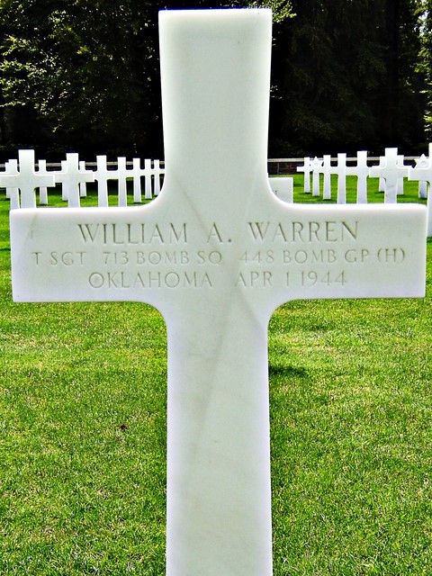 Tombe T/Sgt/Warren