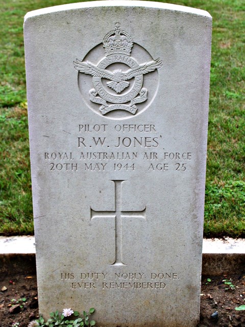 Tombe P/O Jones