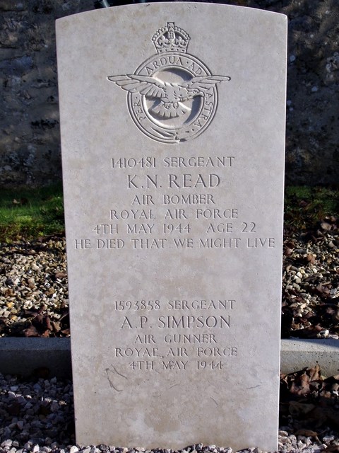 Tombe Sgts Read & Simpson