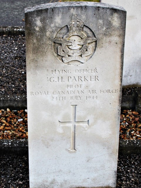 Tombe F/O Parker