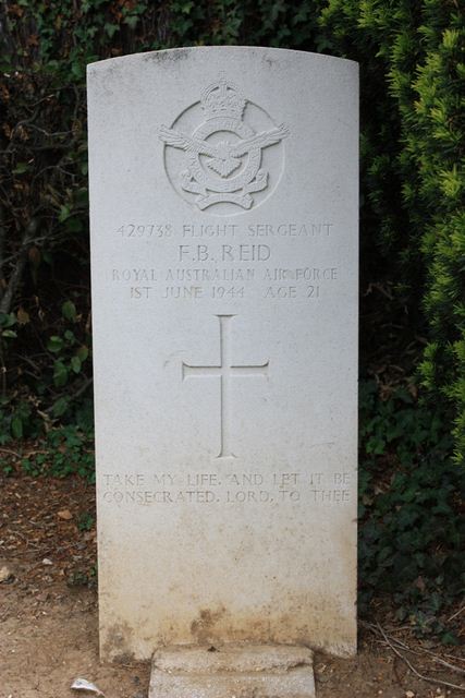 Tombe F/Sgt Reid