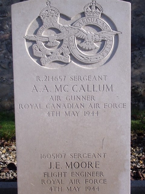 Tombe Sgts Moore & McCallum