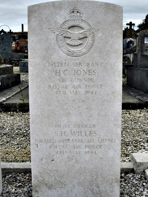 Tombe Sgt Jones-P/O Willes