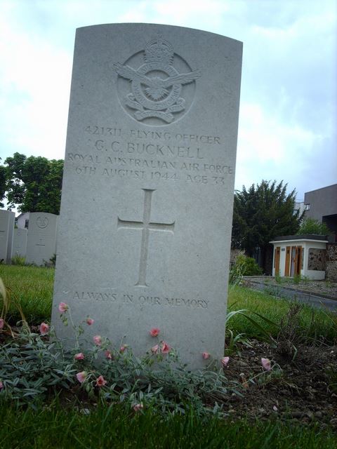 Tombe F/O Bucknell