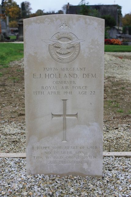 Tombe Sgt Holland